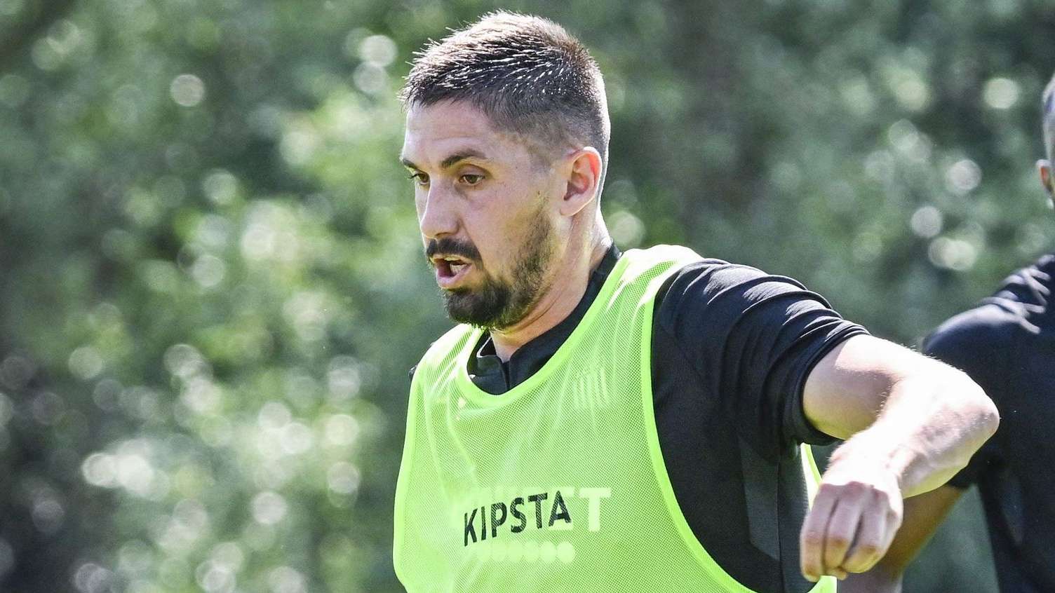 他未能完全 他未能完全