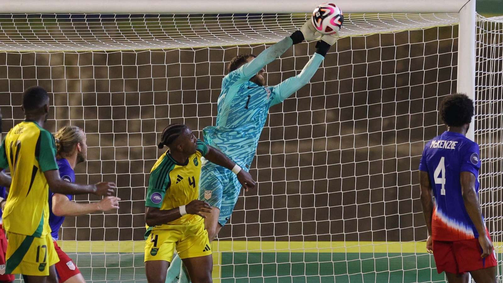 及与哥本哈 及与哥本哈