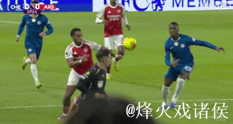 英超-查洛巴梅里诺破门 十人切尔西1-1阿森纳