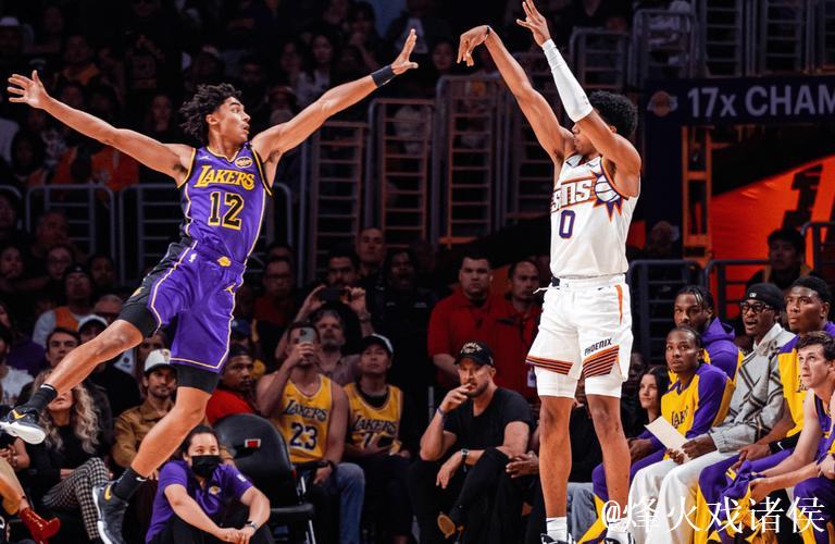 浓眉35分詹姆斯21+8 湖人22分大逆转战胜太阳